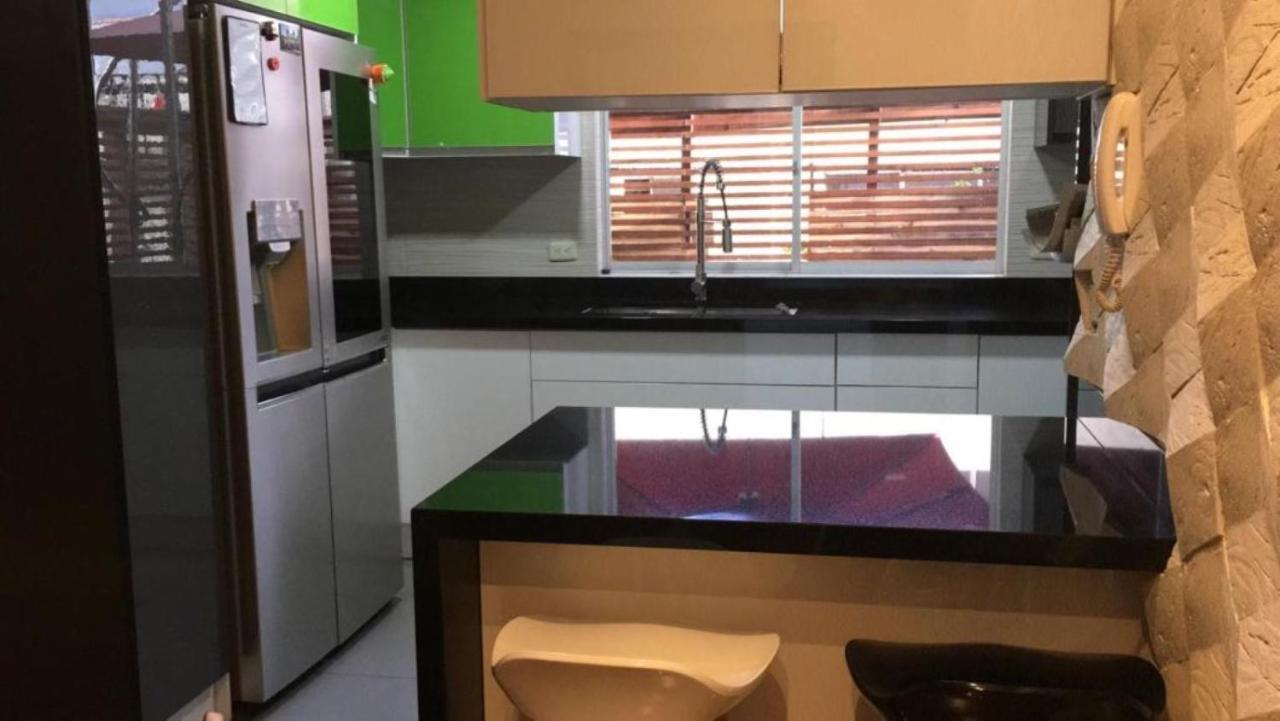 Misuitehotel La Carolina كويتو المظهر الخارجي الصورة