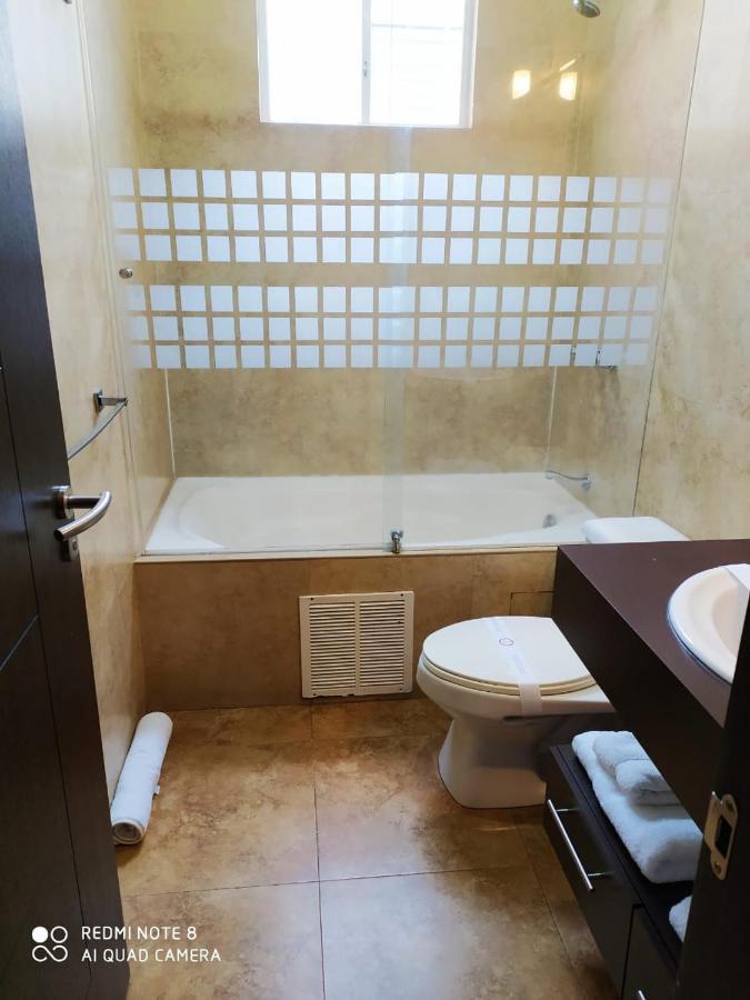 Misuitehotel La Carolina كويتو المظهر الخارجي الصورة